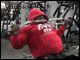 Kai Greene trainiert acht Wochen vor dem Mr. Olympia 2011 seinen Rücken im Bev Francis Powerhouse Gym.